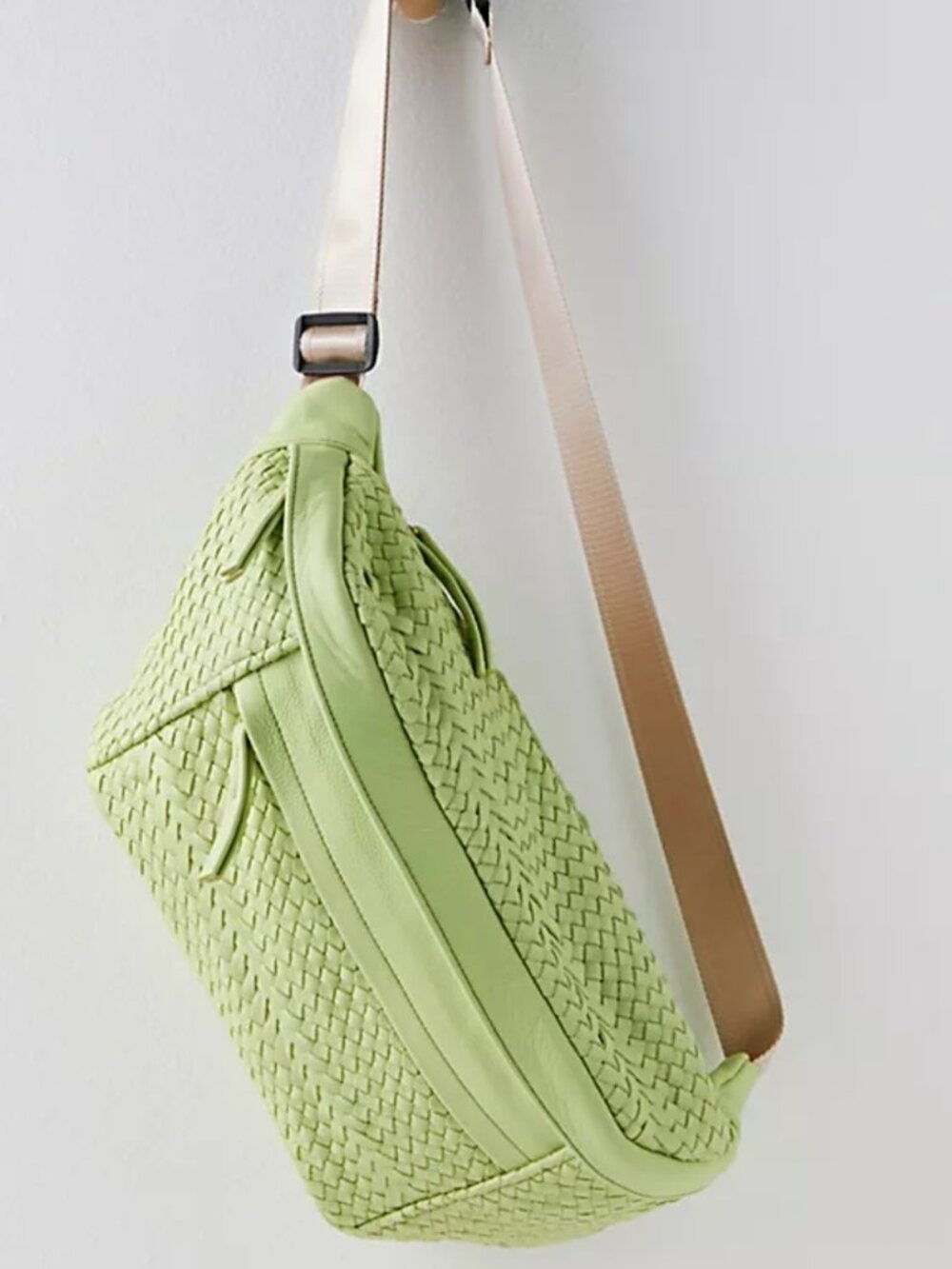 Claramonte Large Sling Bag "NEW" - Picture 14 of 16